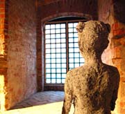 Автор Birgitta Vennerling, гипс с сеном.