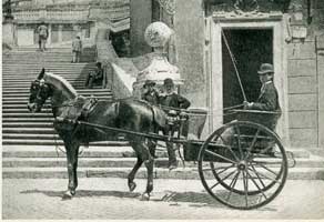 Вход в приемную Мунте