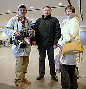 В аэропорту «Арланда» руководителя поездки ларису Коновалову и оператора Сергея Свечкова встречал Александр Шанцев